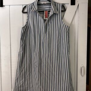 Brand new vineyard vines Blue and White Striped sundress